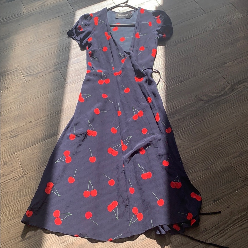 Réalisation cherry midi dress
